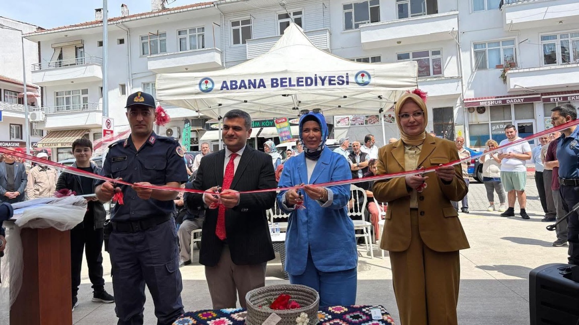 Abana'da Emeğin ve Eğitimin Buluşması: Halk Eğitimi Merkezi'nden Yıl Sonu Sergisi